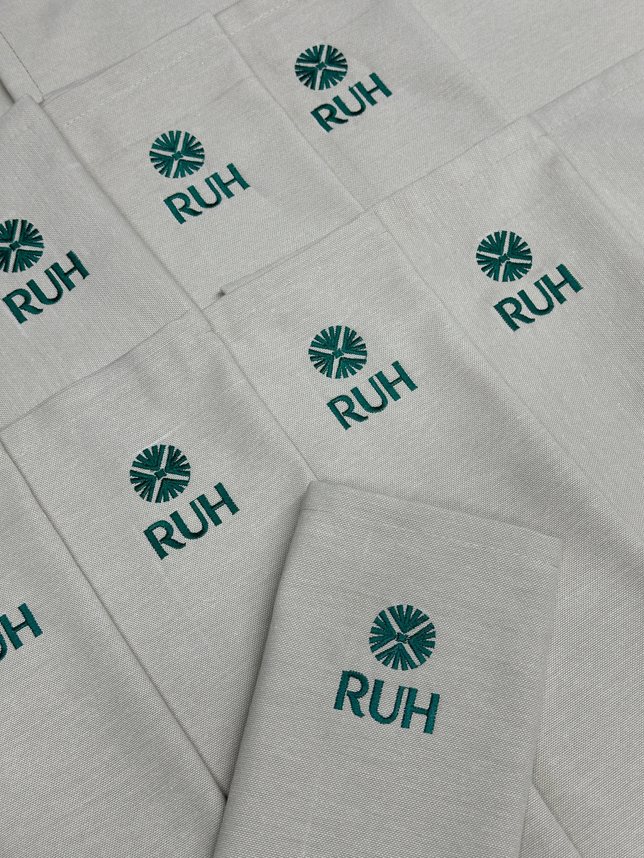 Пример вышивки на корпоративной форме